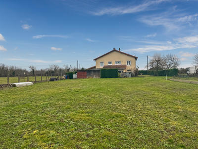 Maison - 86 m² - 4 pièces