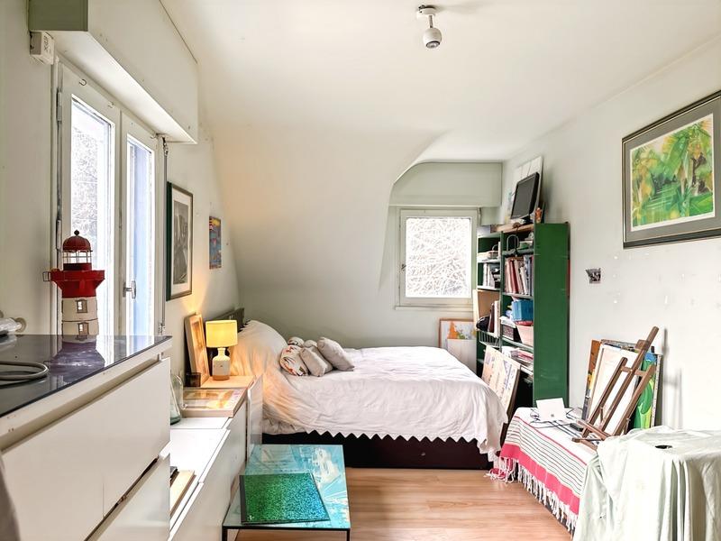 Maison - 137 m² - 9 pièces