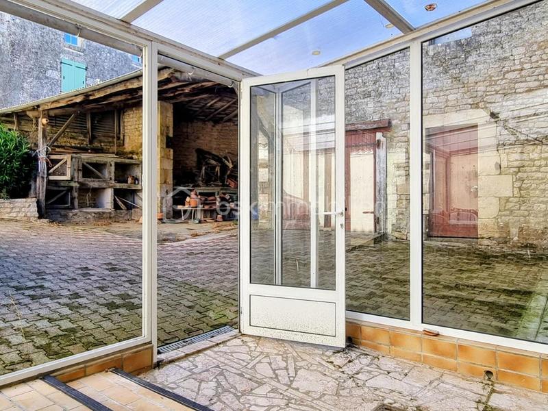 Maison en pierre - 121 m² - 6 pièces