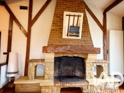 Maison - 180 m² - 7 pièces