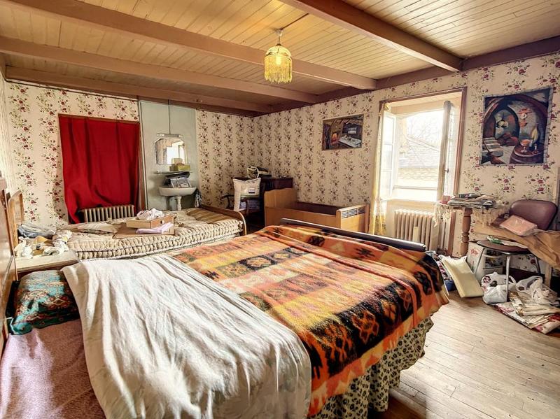 Corps de ferme - 274 m² - 10 pièces