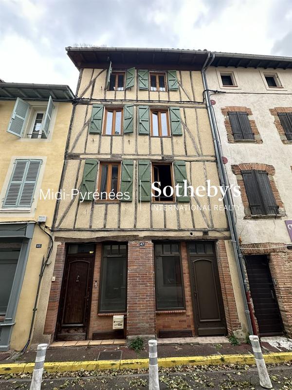 Maison - 110 m² - 4 pièces