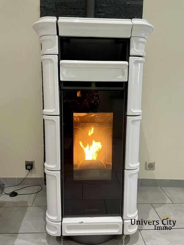 Maison - 95 m² - 4 pièces