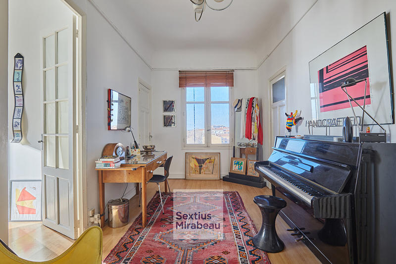 Appartement - 92 m² - 4 pièces