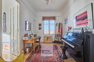 Appartement - 92 m² - 4 pièces