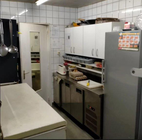 Maison - 584 m² - 32 pièces