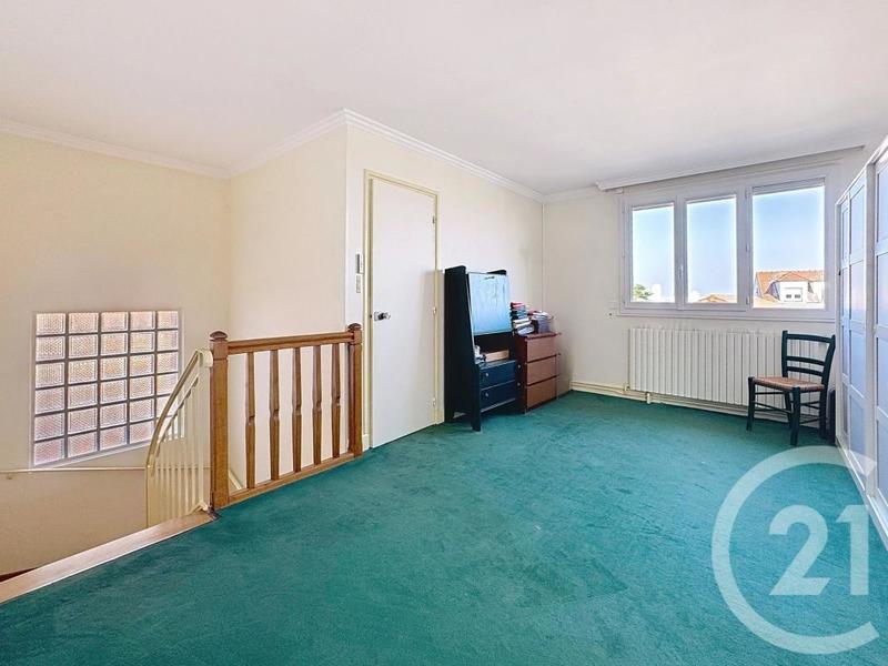 Pavillon - 190 m² - 7 pièces