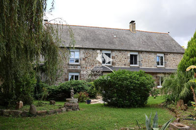 Maison - 280 m² - 8 pièces