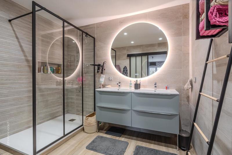 Maison - 181 m² - 8 pièces