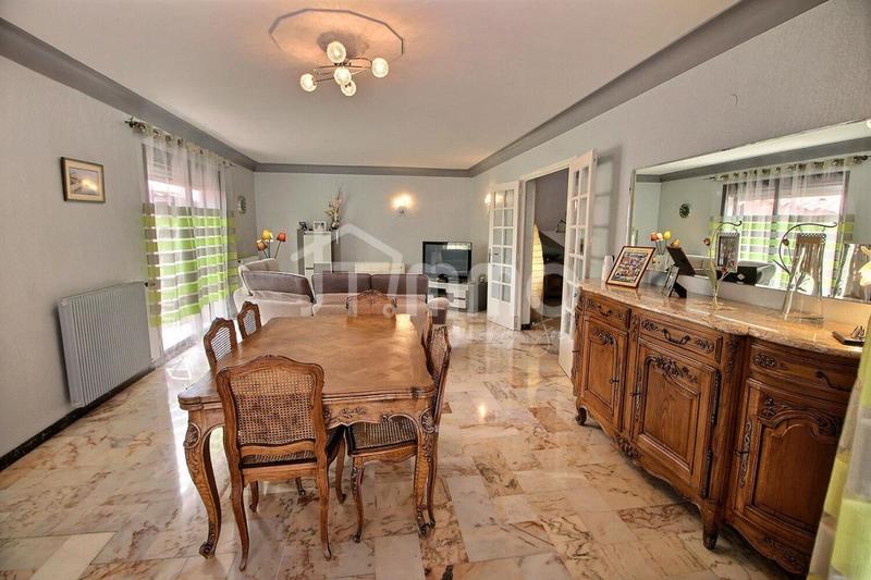 Maison de ville - 180 m² - 6 pièces