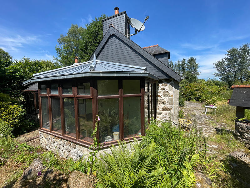 Maison - 130 m² - 9 pièces