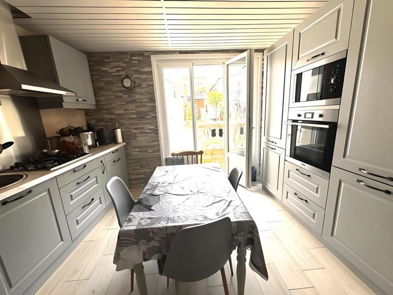 Maison - 120 m² - 5 pièces