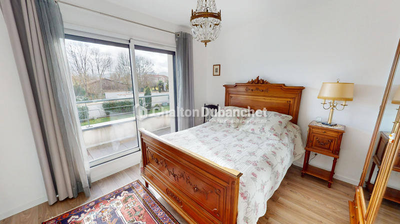 Villa - 200 m² - 8 pièces