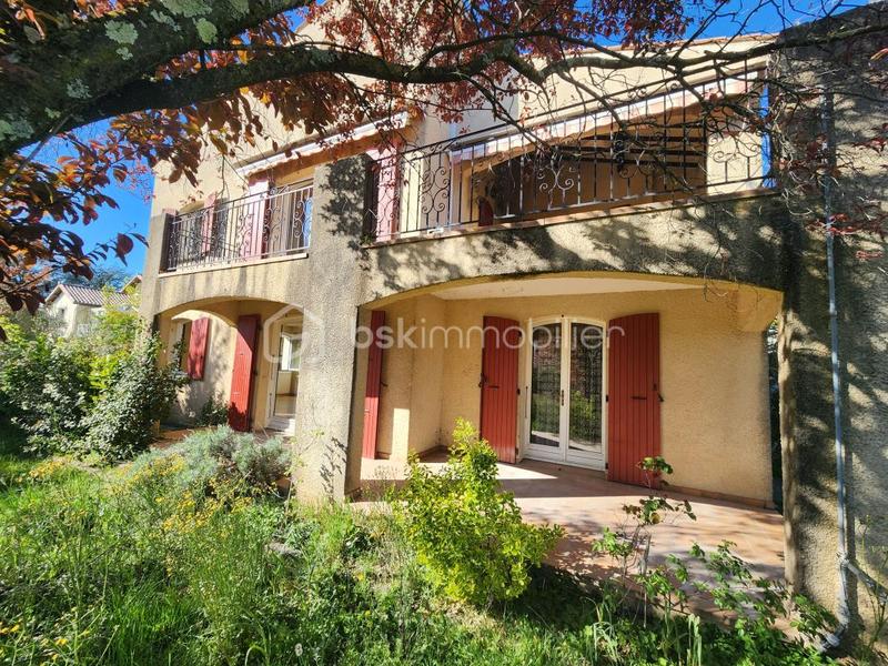 Propriété - 270 m² - 10 pièces