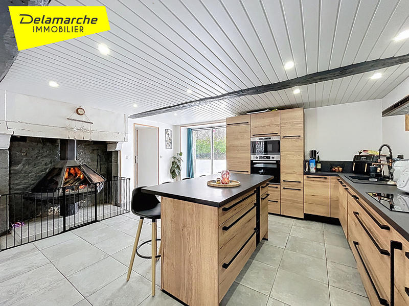 Maison - 179 m² - 8 pièces