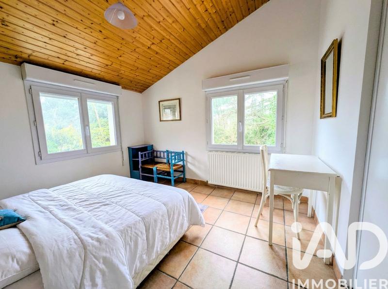 Maison - 178 m² - 8 pièces