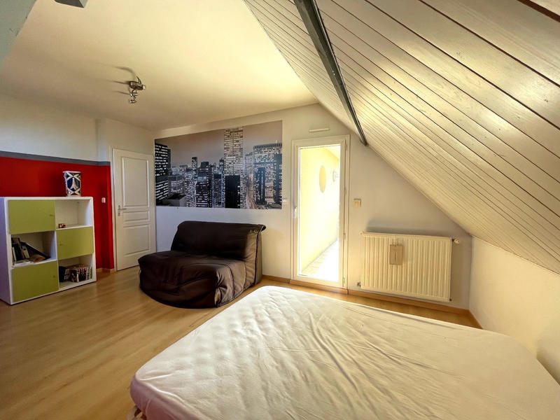 Maison - 197 m² - 8 pièces