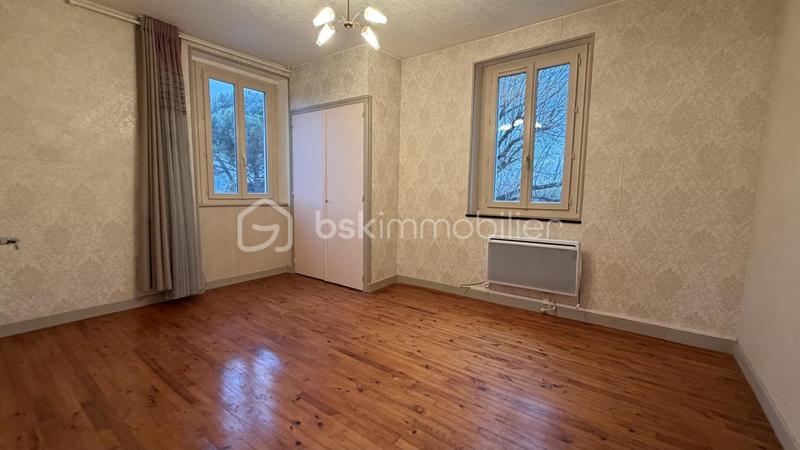 Maison - 137 m² - 5 pièces