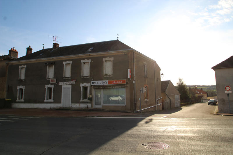 Propriété - 264 m² - 8 pièces