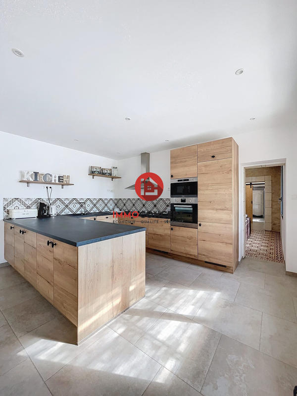 Mas - 160 m² - 6 pièces