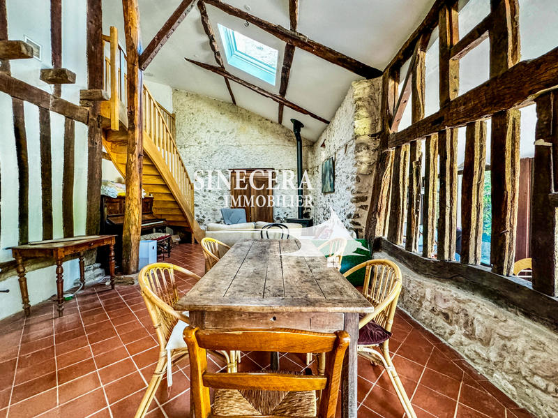 Local commercial - 380 m² - 18 pièces