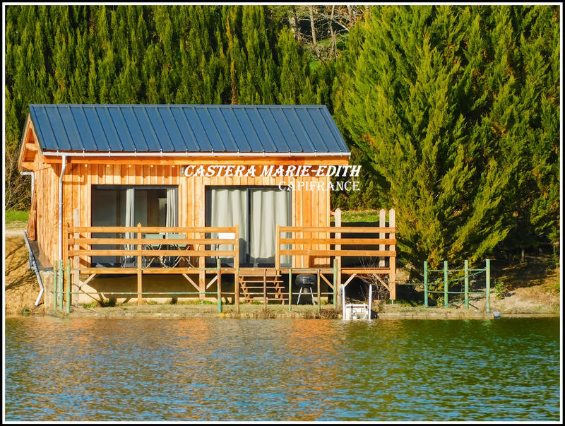 Maison - 955 m² - 33 pièces