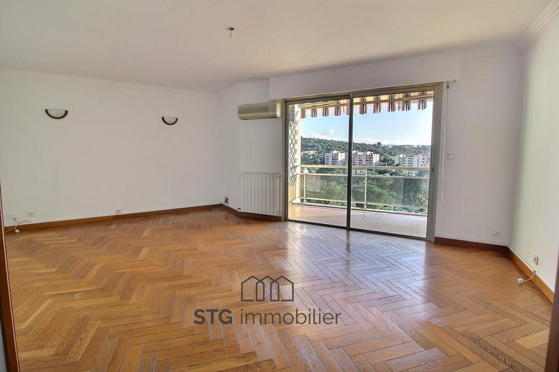 Appartement - 96 m² - 4 pièces