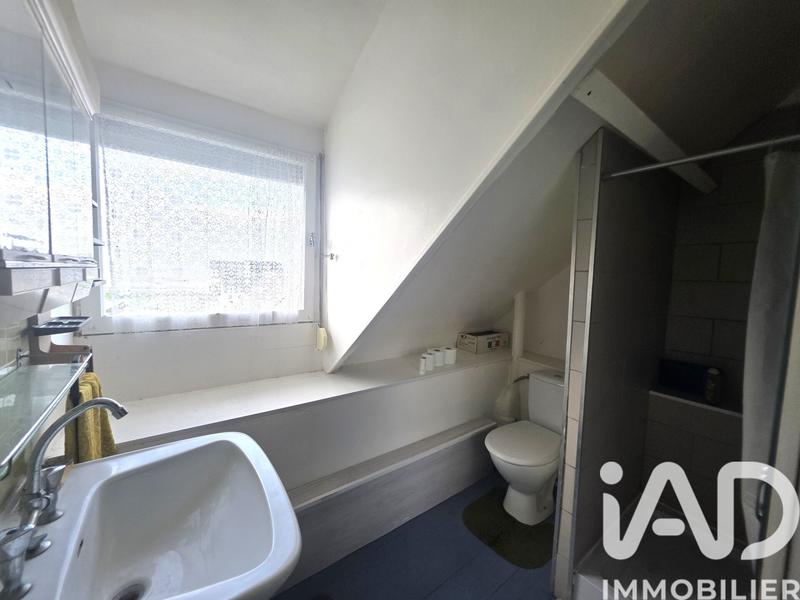 Maison - 92 m² - 5 pièces