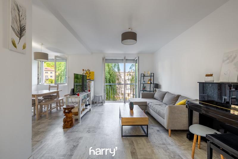 Appartement - 67 m² - 3 pièces