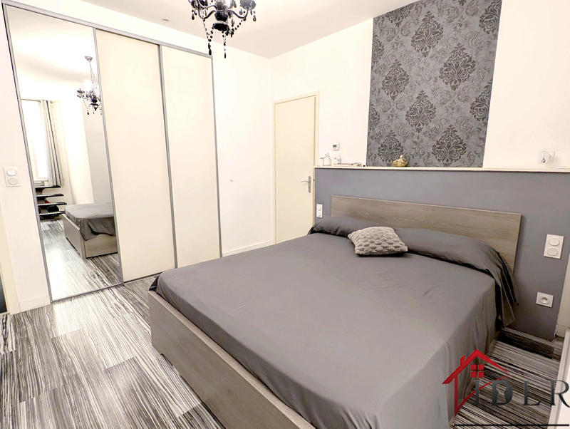 Appartement - 146 m² - 6 pièces