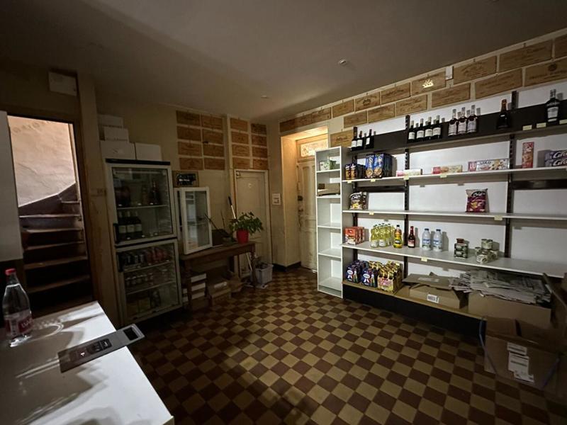 Fonds de commerce - Local commercial - 220 m²