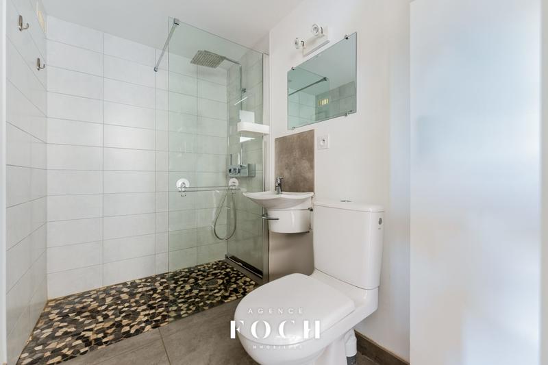 Châlet - 205 m² - 8 pièces