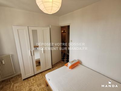 Chambre - 9 m² - 4 pièces