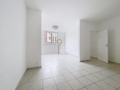 Maison - 115 m² - 8 pièces