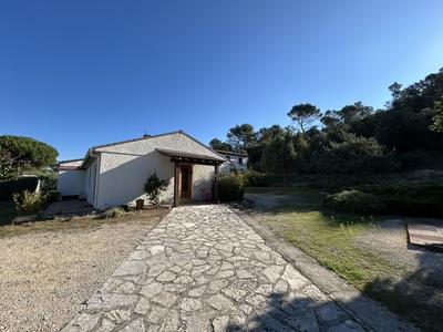 Maison traditionnelle - 115 m² - 5 pièces