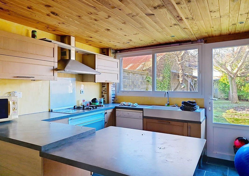 Maison - 150 m² - 8 pièces