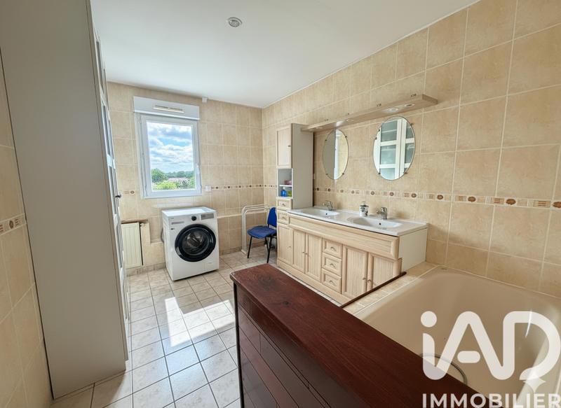 Maison - 257 m² - 9 pièces