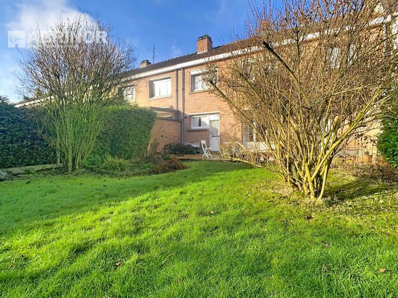 Maison - 105 m² - 5 pièces