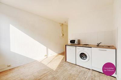 Studio - 14 m² - 1 pièce