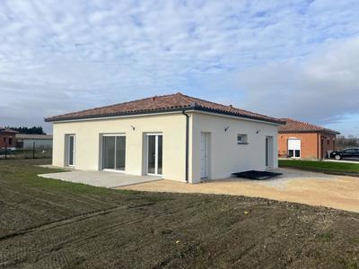 Propriété - 107 m² - 4 pièces