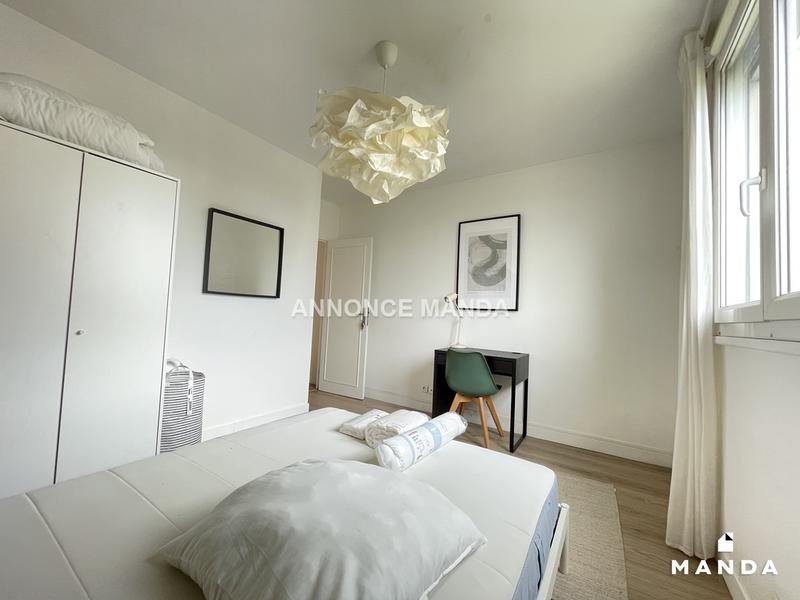 Chambre - 10 m² - 4 pièces
