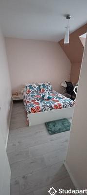 Chambre - 13 m² - 1 pièce