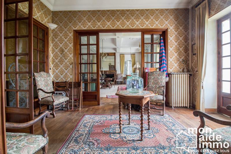 Château - 350 m² - 15 pièces