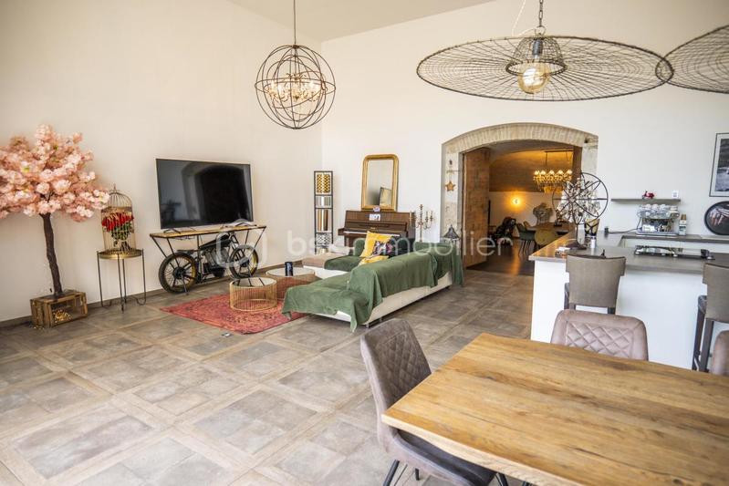 Corps de ferme - 270 m² - 7 pièces