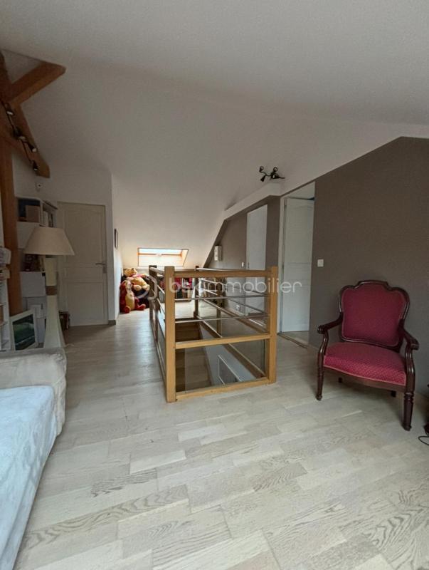 Maison - 144 m² - 7 pièces