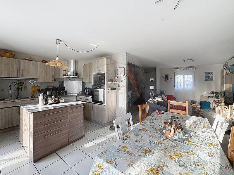 Maison - 106 m² - 6 pièces