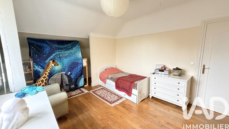 Maison - 166 m² - 6 pièces