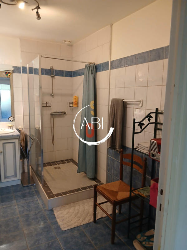 Local d'activités - 290 m² - 3 pièces