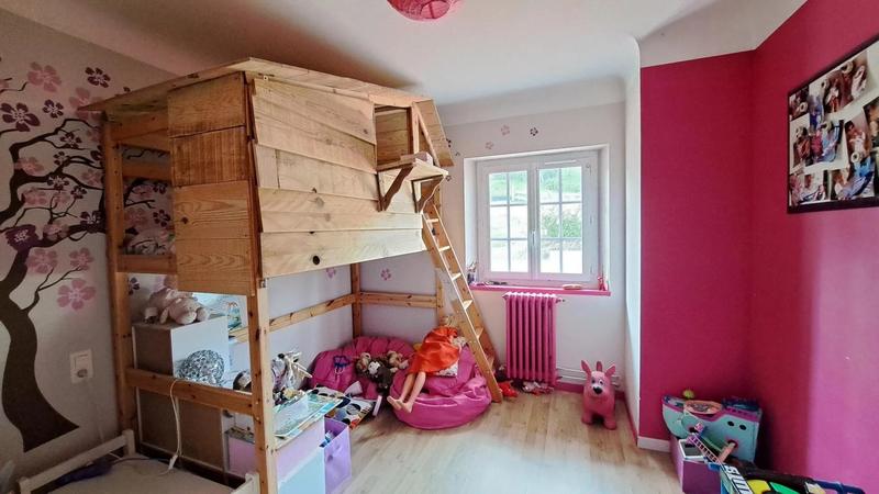 Demeure - 175 m² - 6 pièces