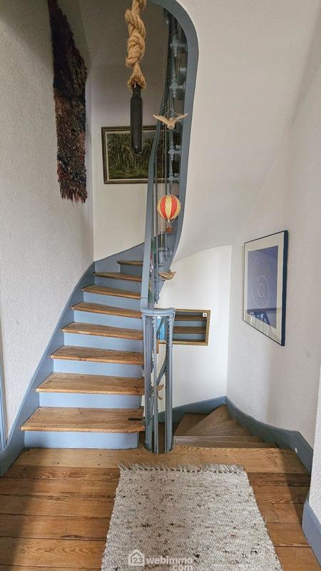 Maison - 161 m² - 6 pièces